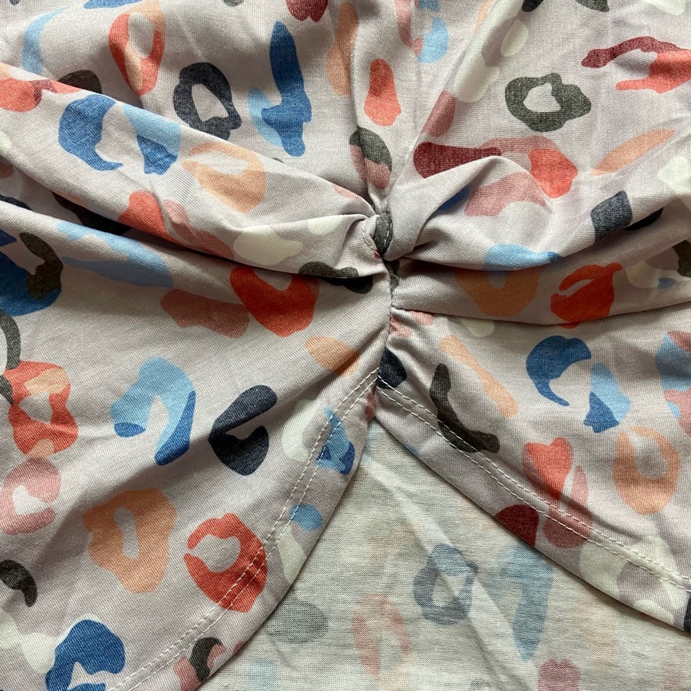 Multicolor cheetah top - Picture 4 of 5